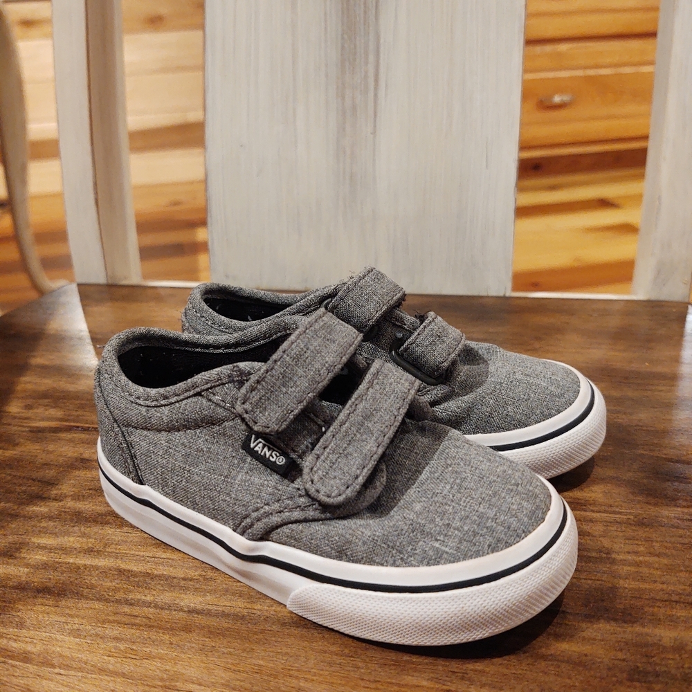 Boys Toddler Vans shoes size 6.5